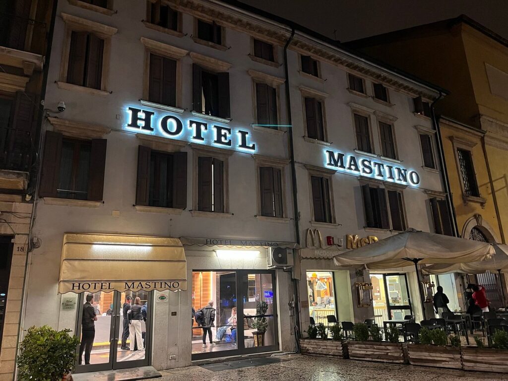 Hotel Mastino in Verona, Italy at night